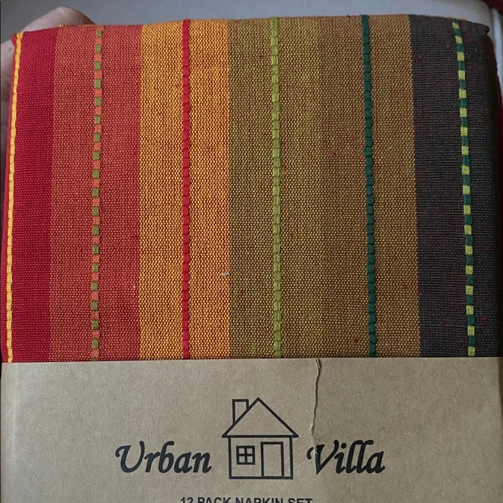 NWT Urban Villa Napkin 100% Cotton set of 12 size 20”x20”